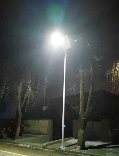 积石山县扎囊太阳能路灯项目