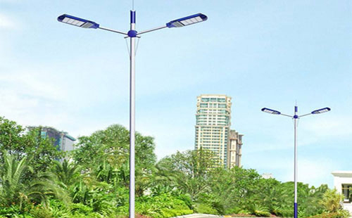 扎囊太阳能路灯地脚螺栓规格：防止倾倒的关键